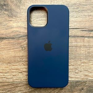 iPhone 12 MagSafe Silicone Case - Deep Navy